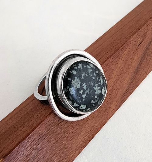 Pebble in a Pebble Ring Ring — detail
